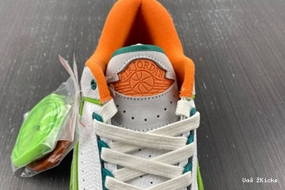 Jordan 2 349 x Low Air Timeless Titan DV6206-183 0905